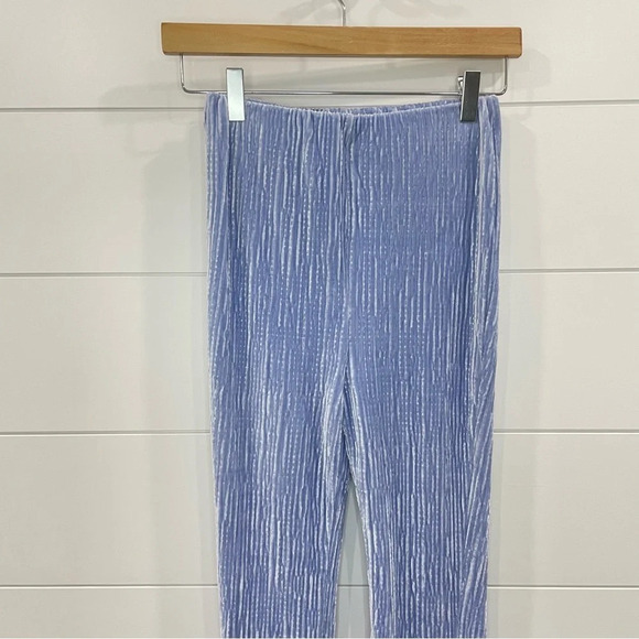 Urban Outfitters Rosie Velvet Plisse Flare Pants Size Small - Picture 3 of 10